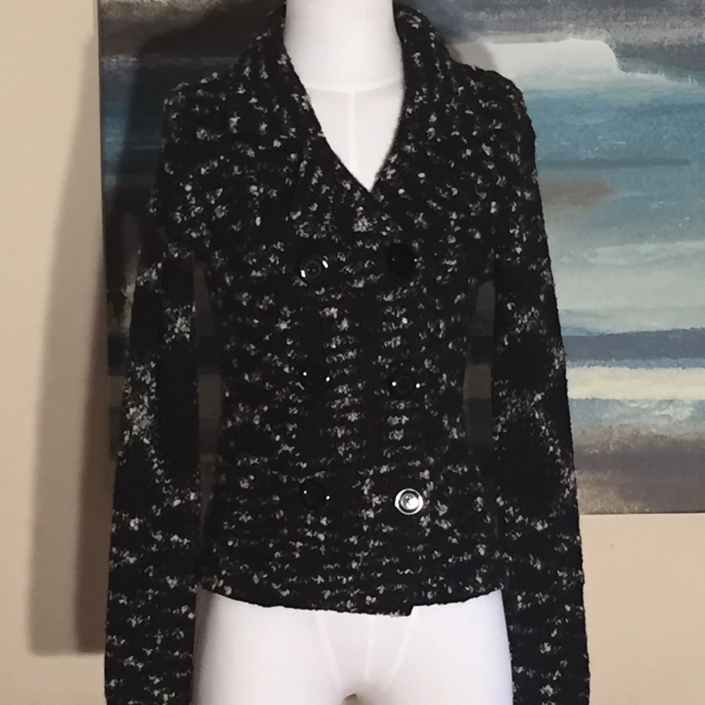 Nine West black and white sweater size Large